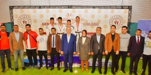 Analig Judo Yarı Finalleri Elazığ'da sürüyor
