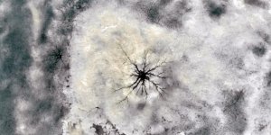 Ağrı'daki Yazıcı Barajı'nın buzla kaplı yüzeyi henüz çözülmedi