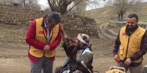 İyilik Derneği kumanya dağıtımıyla binlerce kişiye ulaşıyor