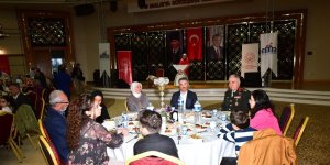Gazi ve şehit aileleri iftar yemeğinde bir araya geldi