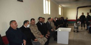 Malazgirt Kaymakamı Demirer'in köy ziyaretleri sürüyor