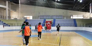 Öğrencilerden farkındalık için futsal maçı