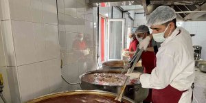Kızılay Ağrı Şubesi'nden her gün 4 bin 500 kişiye sıcak yemek