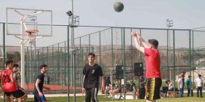 Elazığ'da sokak basketbol turnuvası düzenlendi