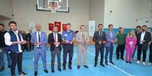 Kars'ta üniversite öğrencileri "waldorf" bebeklerini sergiledi