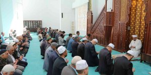 Ulu Camii'nde Kur'an ziyafeti