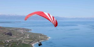 Yamaç Paraşütü Hedef Şampiyonası antrenman uçuşlarıyla başladı