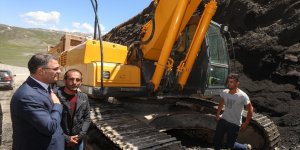 Vali ve Büyükşehir Belediye Başkan Vekili Balcı, Çaldıran'da ziyaretlerde bulundu