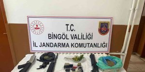 Bingöl'de düzenlenen operasyonda silahlar ve uyuşturucu ele geçirildi: 2 gözaltı