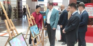Tatvan'da öğrenciler resim sergisi açtı