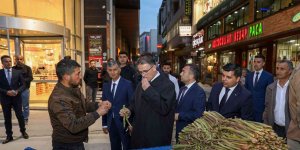 Vali Balcı esnafı ziyaret edip uçkunun tadına baktı