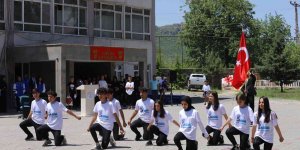 Çukurca'da 19 Mayıs Atatürk'ü Anma, Gençlik ve Spor Bayramı coşkusu