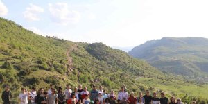 Çukurca'da doğa yürüyüşü