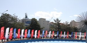 Gençlik Haftası etkinlikleri çelenk sunumu ile başladı