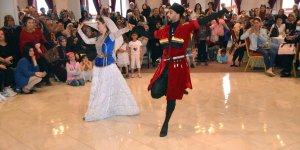 Kars'ın Sarıkamış ilçesinde anneler için etkinlik düzenlendi