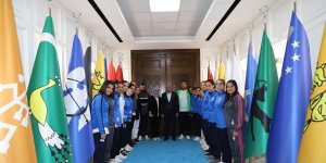 Bayan futbolculardan Başkan Güder'e 2.Lig sözü