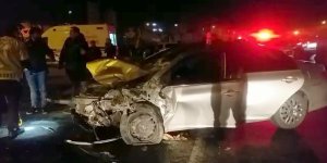 Hakkari'de trafik kazası: Biri polis 2 kişi hayatını kaybetti