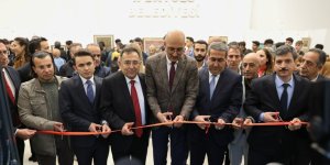 Van'da Naile Akıncı anısına resim sergisi