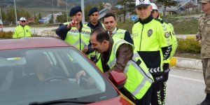 Refahiye'de 'Yayalar İçin 5 Adımda Güvenli Trafik' uygulaması yapıldı
