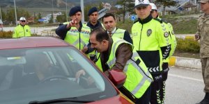 Refahiye'de "Yayalar İçin 5 Adımda Güvenli Trafik" uygulaması yapıldı
