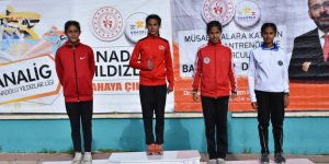 Kars'lı atletler Van'da madalyaları topladı