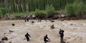 Kaza sonrası suda kaybolan Fevzi Bulut'u bulmak için Ankara'dan özel ekip geldi