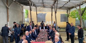 Muş'ta AK Parti, bayramlaşma programı düzenledi