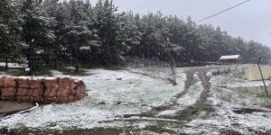 Ardahan'ın yüksek kesimleri karla beyaza büründü
