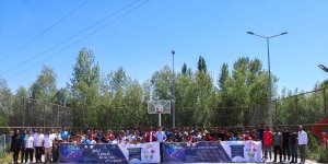 Gürpınar'da yaz spor okulları düzenlenen törenle açıldı