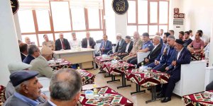 Vali Gündüzöz, Tokmak ve Akın ailelerine taziyede bulundu