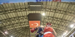 Erzurum'daki Üst Minikler Boksun Yıldızları Türkiye Şampiyonası sürüyor