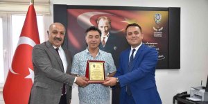 Emekliye ayrılan emniyet Müdürüne yemekli veda