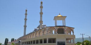 Hasköy'de yapımı tamamlanan Kul Zühdü Cami ibadete açıldı