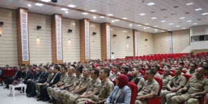 Erzincan'da güvenlik korucularına hizmet içi eğitim semineri verildi