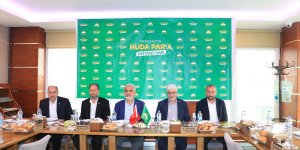 HÜDA PAR Genel Başkanı Yapıcıoğlu, Erzincan'da esnafı ziyaret etti