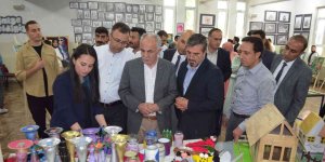 Horasan Fatih Orta Okulunda resim sergisi