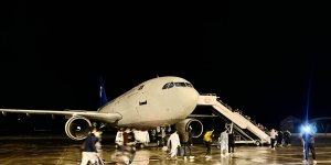 Ağrı'da sınır dışı edilen 227 Afgan göçmen uçakla ülkelerine gönderildi