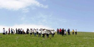 Van'da '2. Bal Yuvarlama Festivali' renkli görüntülere sahne oldu