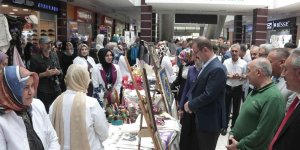 Tatvan'da yılsonu sergisi