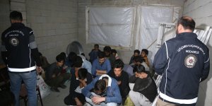 Van'da bir evde 20 düzensiz göçmen yakalandı