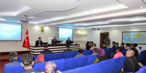 Ardahan Valisi Hüseyin Öner Halk Günü Toplantısı'nda vatandaşları dinledi