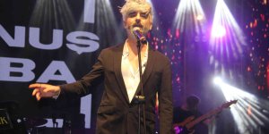 Manuş Baba Konya'da hayranlarıyla buluştu