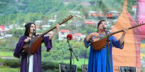 Posof 12. Âşıklar ve Türkü Şöleni renkli görüntülere sahne oldu