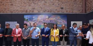 "Nuh" sergisi İshak Paşa Sarayı'nda açıldı