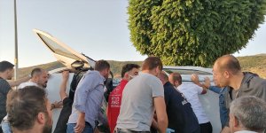 Bitlis'te şarampole devrilen otomobildeki 4 kişi yaralandı