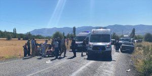 Malatya'da devrilen tarım aracındaki 6 kişi yaralandı