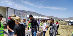 Ağrı'daki Balık Gölü Festivali'nde 2 bin kişiye balık ikram edildi