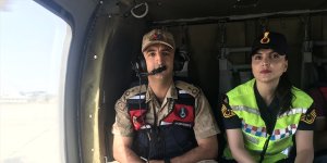 Kars'ta bayram tatili sonrası trafik helikopterle havadan denetlendi