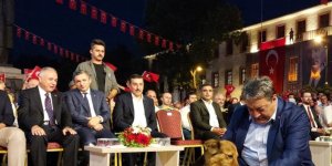 Fendoğlu, Malatya'nın maskot köpeğine su içirdi