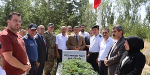 15 Temmuz şehidi Hamuryen, kabri başında anıldı